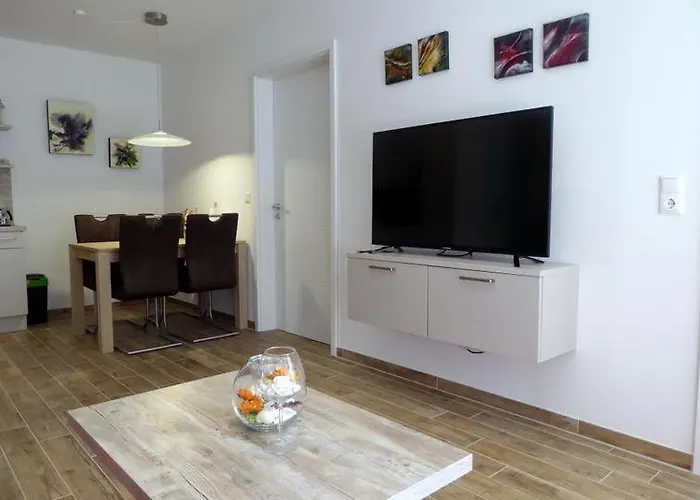 Jadeglueck, Am Alten Deich 28 2 公寓 *